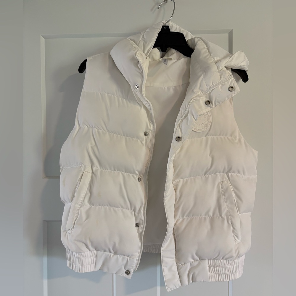 Fabletics Ivory Puffer Vest